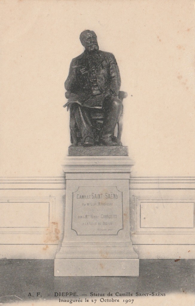 statue CSS d'abord dans le théâtre